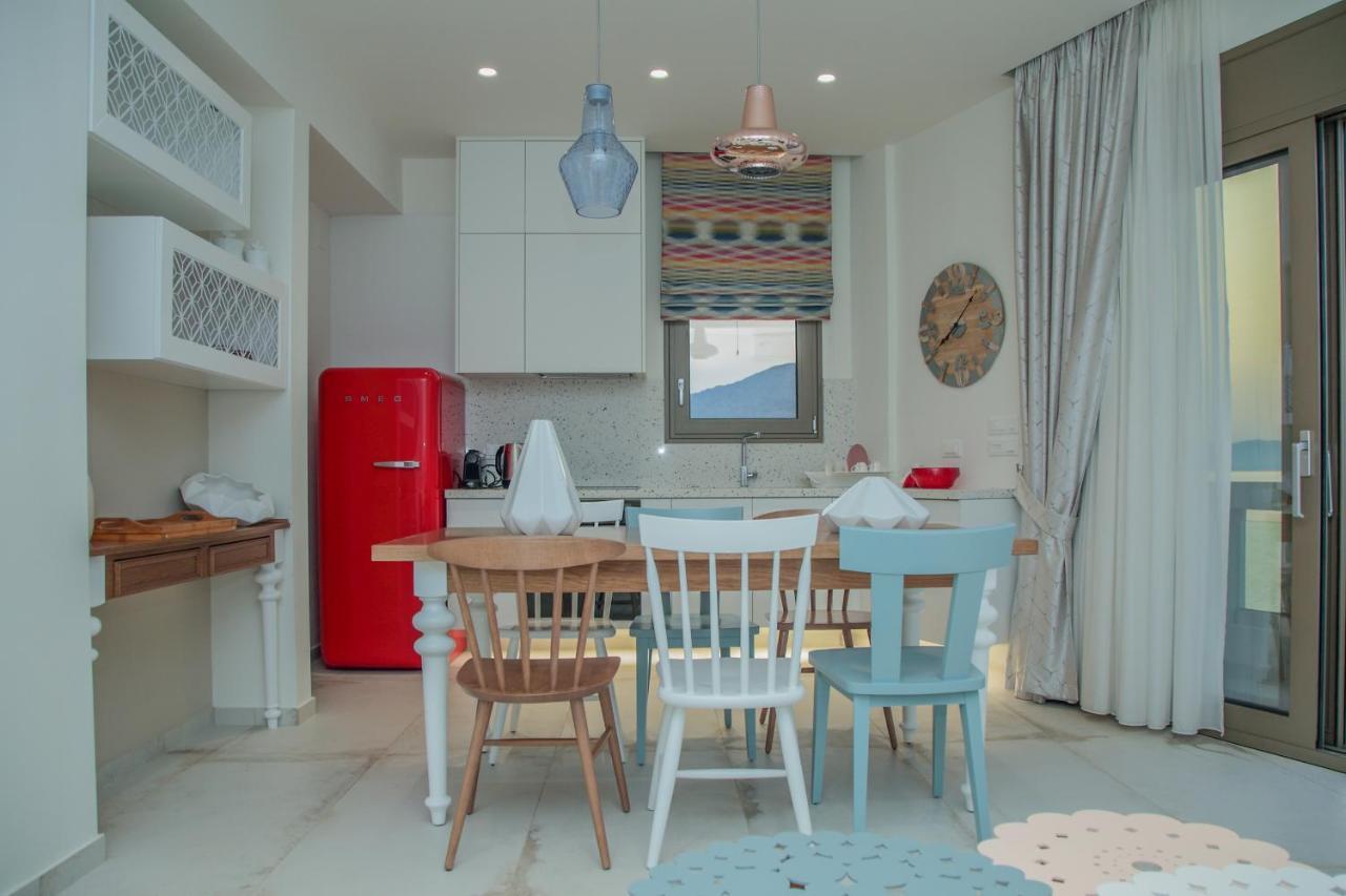 Almyra Seaside House モコロス エクステリア 写真